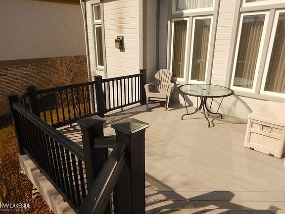 4th image of 7074 Carriage Creek Dr