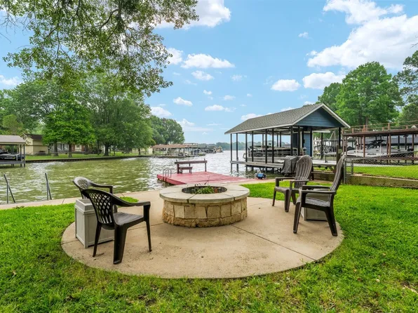 148 Robin Hood Way, Gun Barrel City, TX 75156