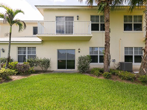 2nd image of 3902 SABAL Way