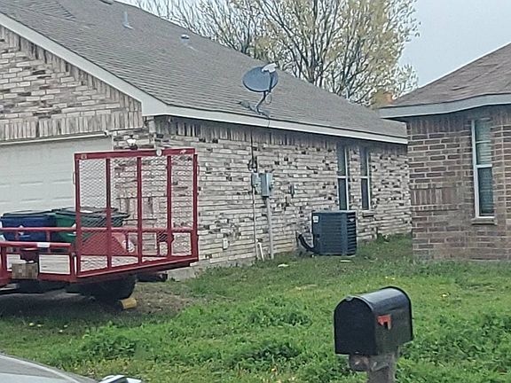 2nd image of 314 Creekside Way