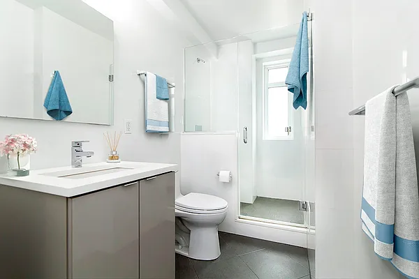 Rented by Central Park South Associates | media 4