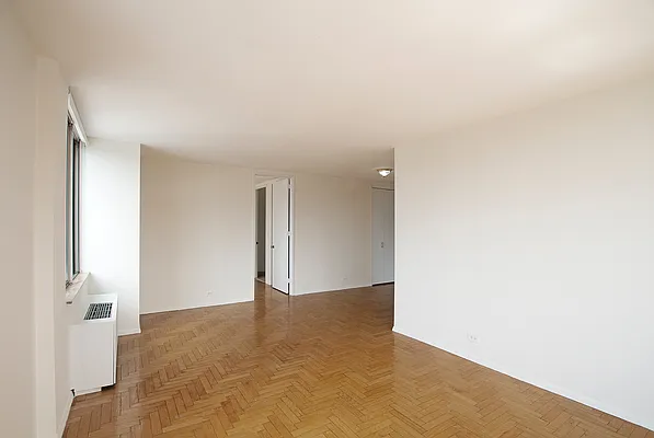 Rented by RELO REDAC INC. | media 13