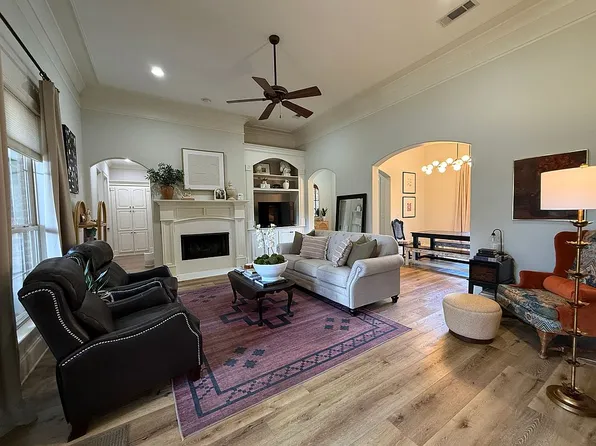 109 Hackberry Dr, Madison, MS 39110