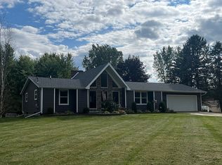 8893 Murphy Lake Rd, Vassar, MI 48768
