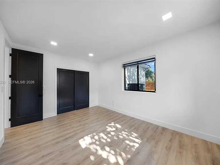 365 Fairway Dr — Photo 5