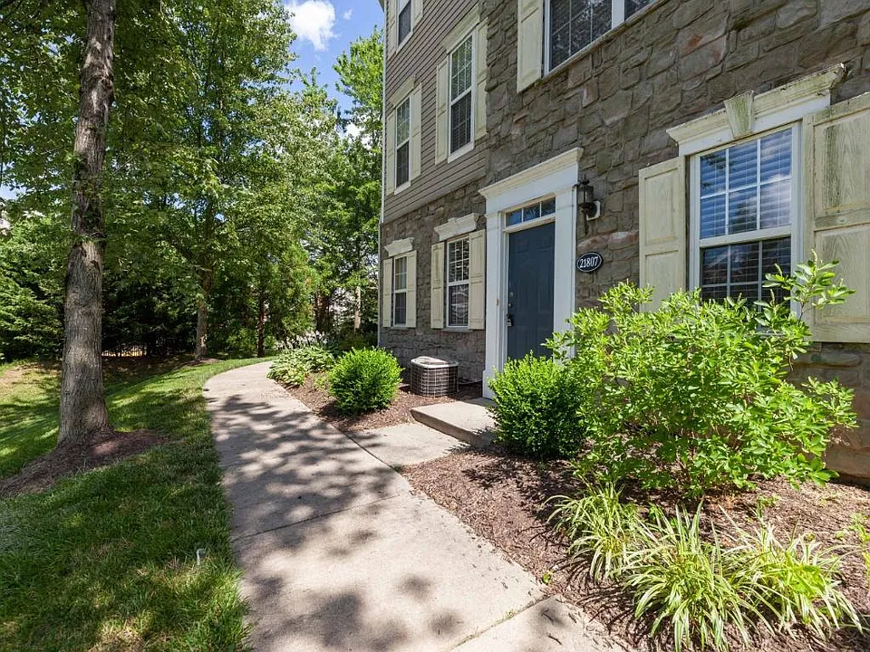 21807 Petworth Ct