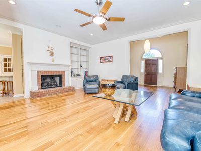 8795 S Poplar Lake Dr, Germantown, TN, 38138