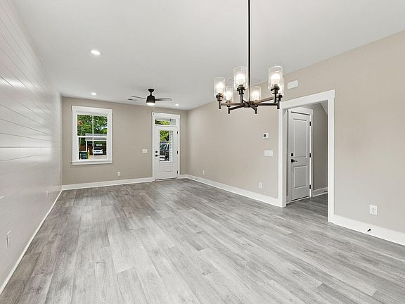 4th image of 5722 Edison Ave