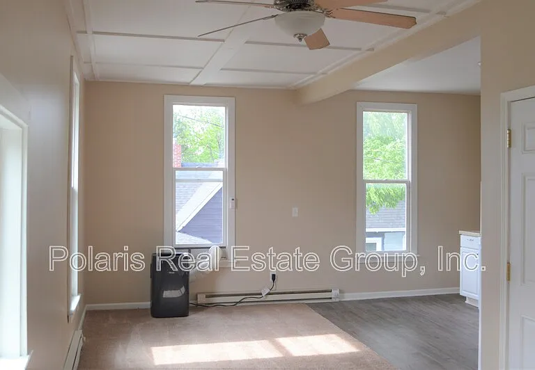 908 S 8th St #3 — Photo 9