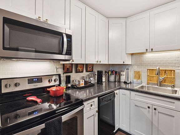4th image of 6680 Charlotte Pike APT F4