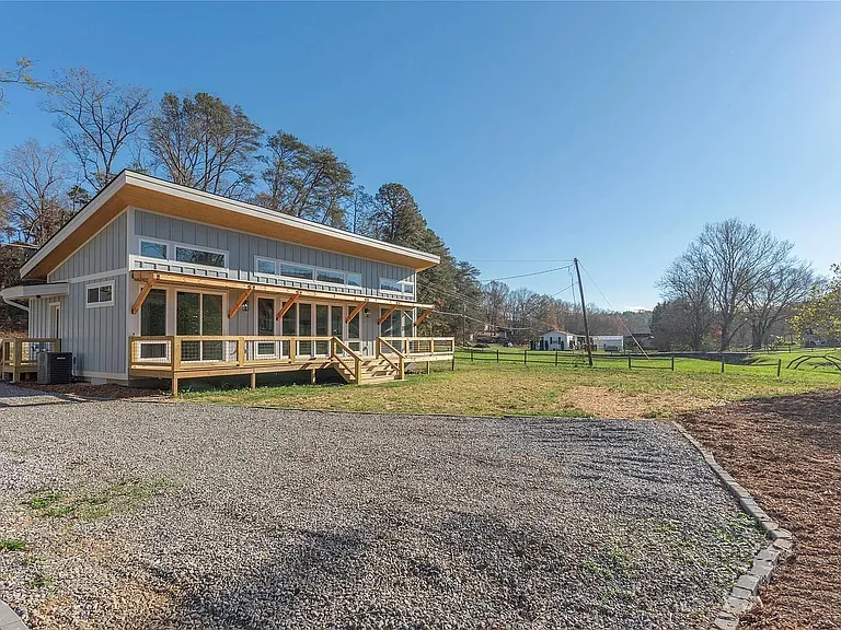 924 Riceville Rd — Photo 19