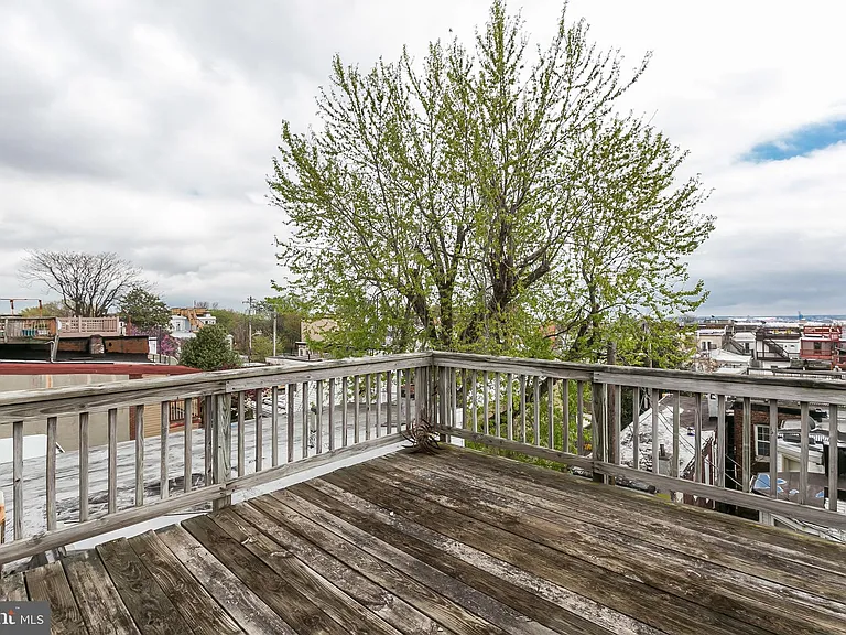 2205 E Baltimore St — Photo 38