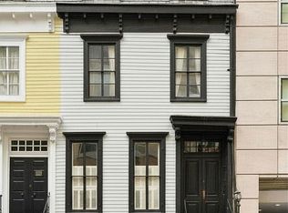 312 E 53rd St #TOWNHOUSE, New York, NY 10022