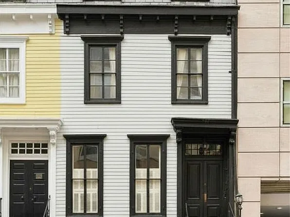 312 E 53rd St #Townhouse, New York, NY 10022
