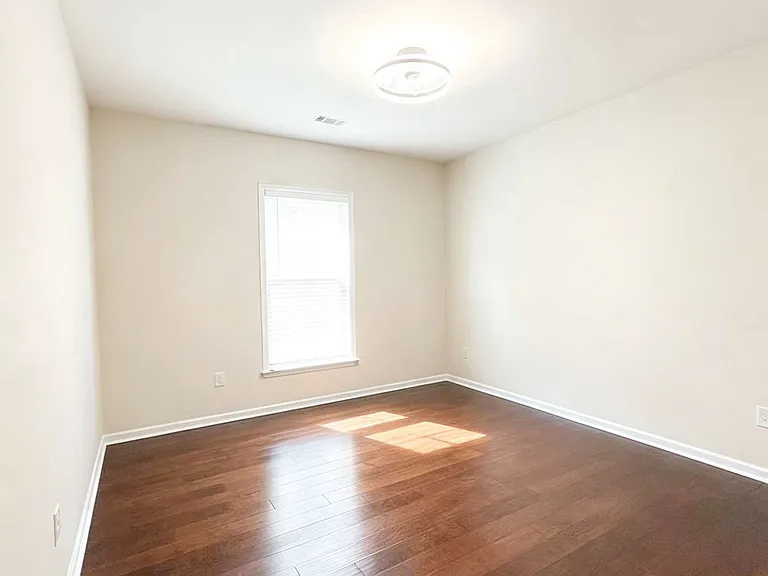 2440 Northmont Pkwy — Photo 18
