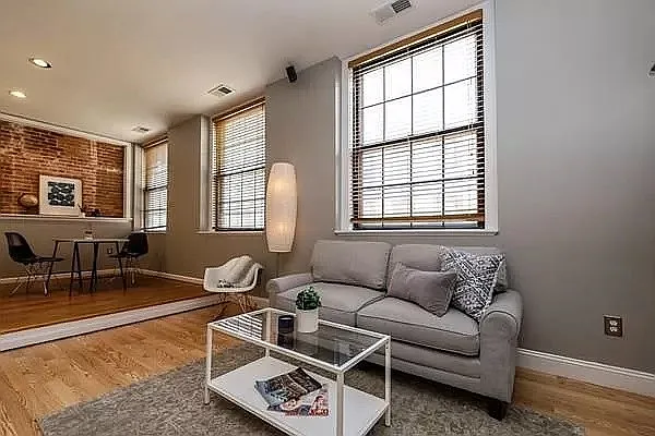 21 Linden St #216 — Photo 1