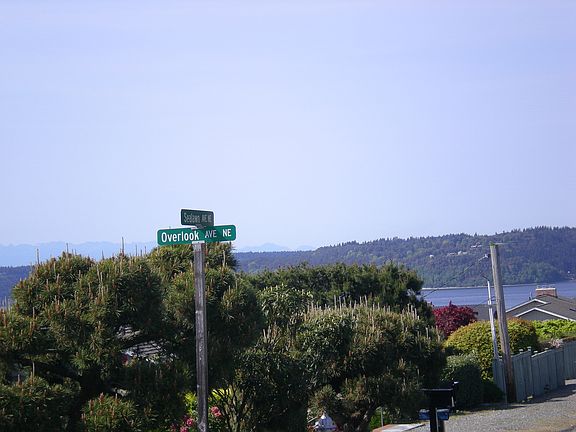 3rd image of 57xx Overlook Ave. Ne