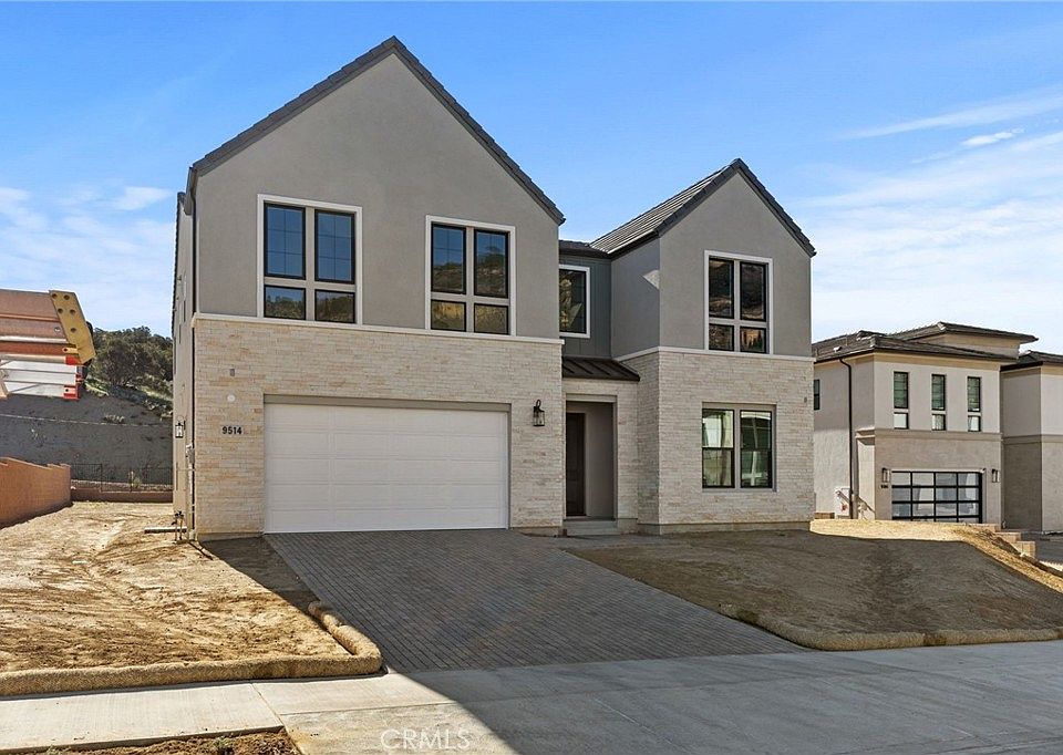 1st image of 9514 N Andora Ave