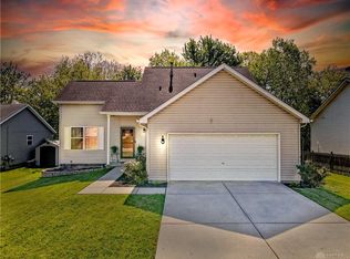 2221 Commonwealth Dr, Xenia, OH 45385