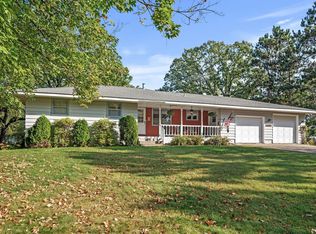 6009 Oak Cir, North Branch, MN 55056