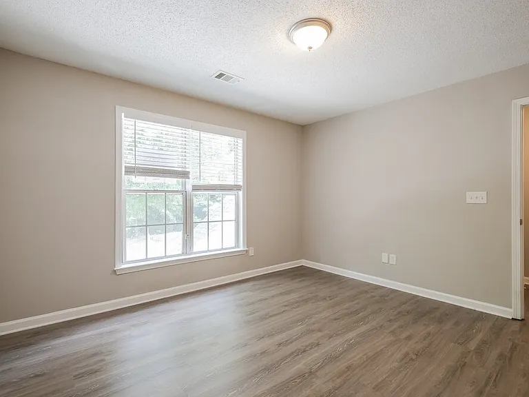 191 Regent Pl — Photo 14