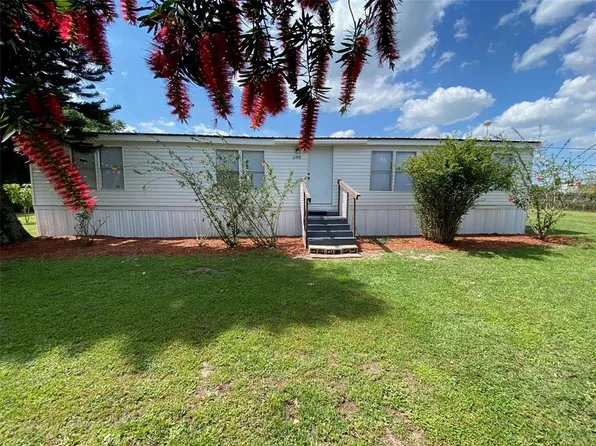 2705 Abbie Aldermans Way, Plant City, FL 33566