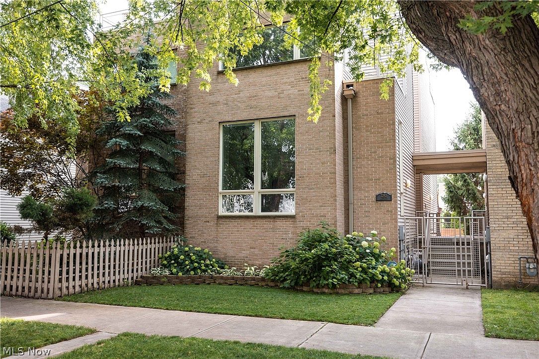 2292 W 5th St, Cleveland, OH 44113 Zillow