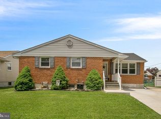 19 Doncaster Rd, New Castle, DE 19720