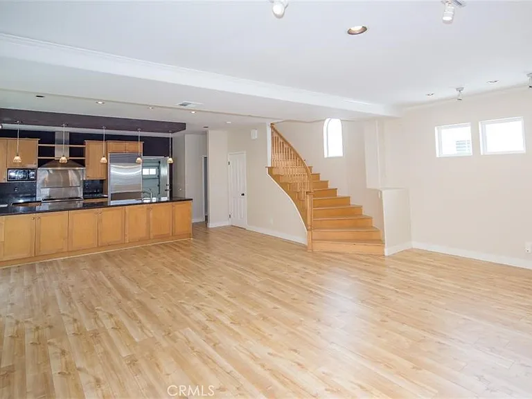 515 W Balboa Blvd — Photo 13