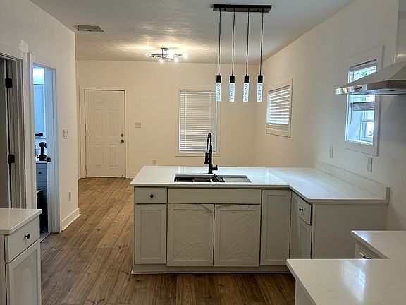 3rd image of 1445 W 34th St