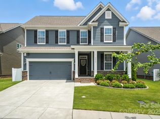 3038 Lydney Cir, Waxhaw, NC 28173