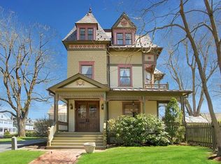 4 Bedford Rd, Katonah, NY 10536