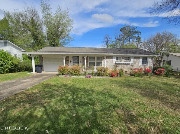 3200 Hazelwood Rd, Knoxville, TN 37921