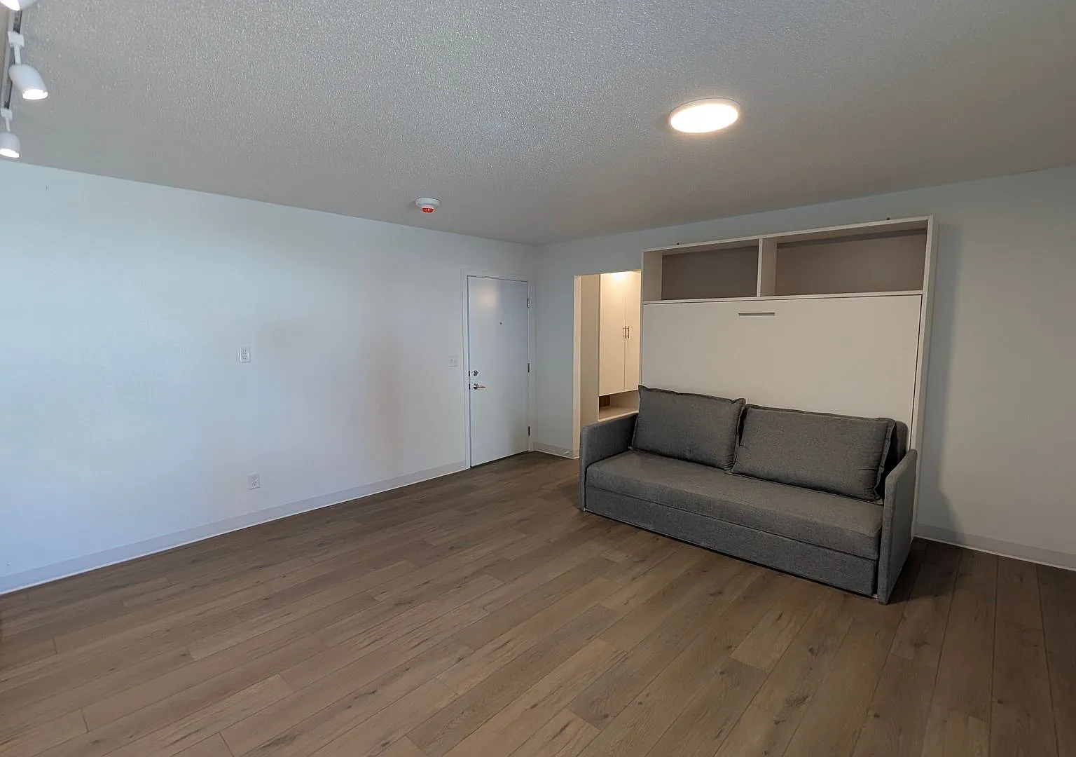 Falls Edge Studios — Photo 2