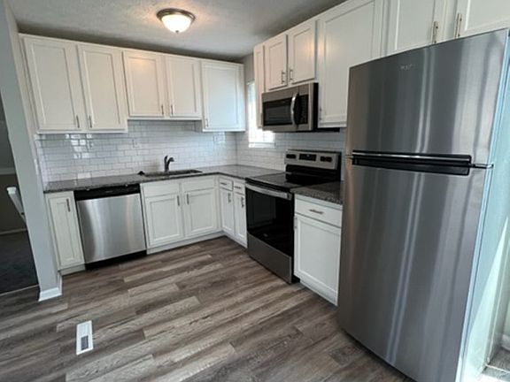 3rd image of 5441 Deforest Dr