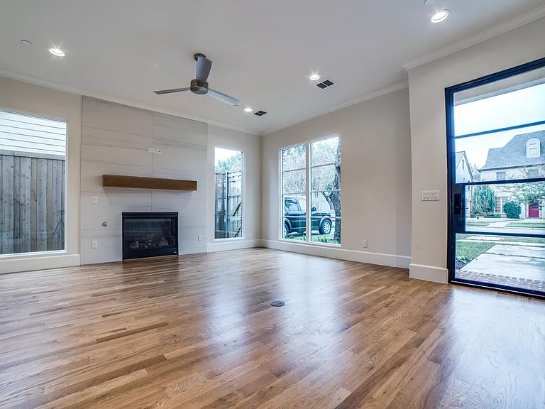 4403 Glenwick Ln — Photo 12