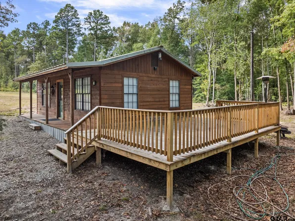 386 County Road 4112, Daingerfield, TX 75638