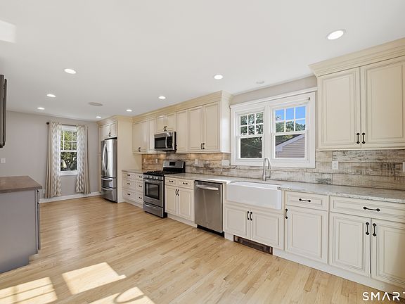 4th image of 168 Kenwood Avenue