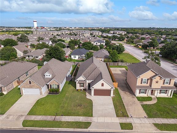 3rd image of 4102 Whispering Creek Dr