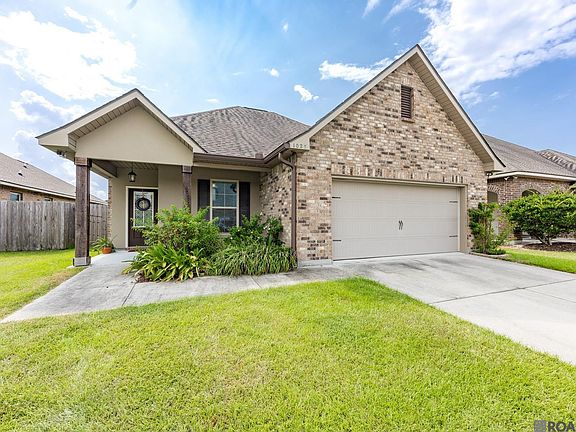 2nd image of 1025 Shadow Bluff Dr
