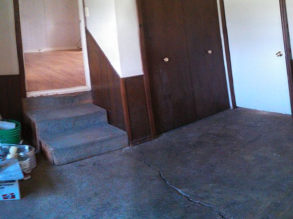 2nd image of 1926 NW Lake Ave