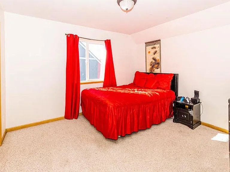 375 Aurora Way — Photo 9