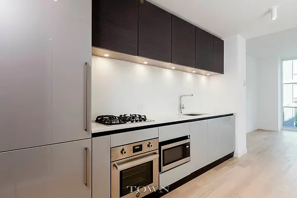 Rented by Town Residential | media 30