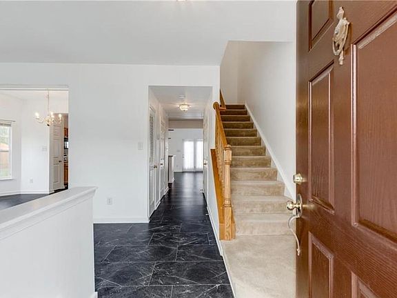 2nd image of 1420 New Haven Ct
