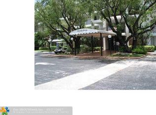 2651 S Palm Aire Dr APT 104, Pompano Beach, FL 33069