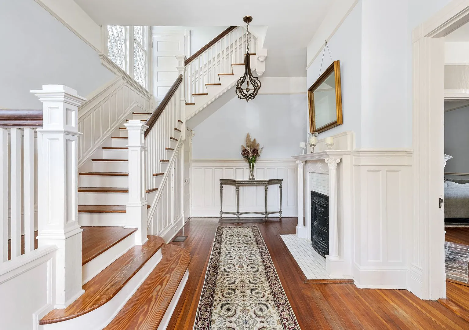 Rutledge Reverie- 118 Rutledge Avenue — Photo 2