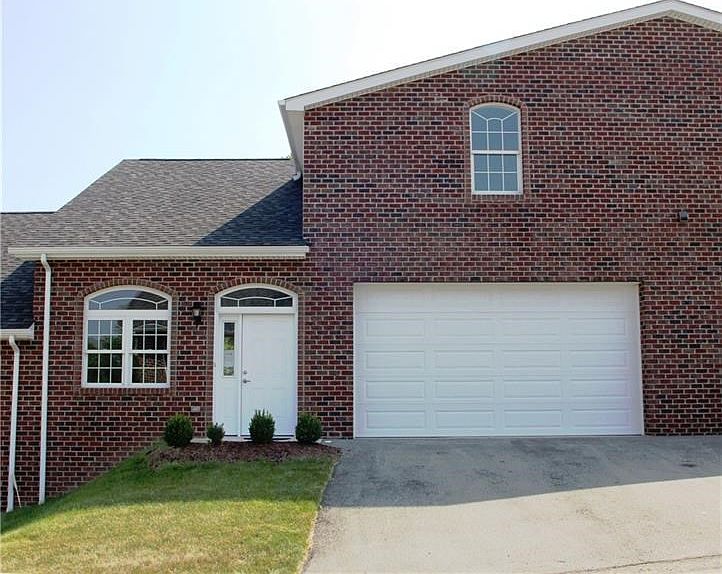 WELCOME TO 504 MELINA DRIVE!