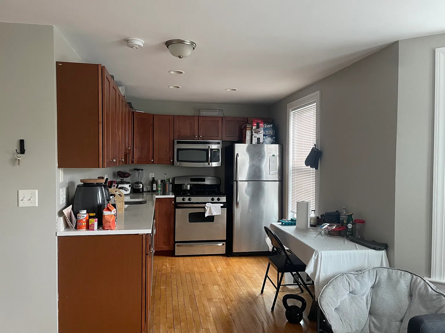 2 bed, 9999 sqft, $2,800 — Photo 2