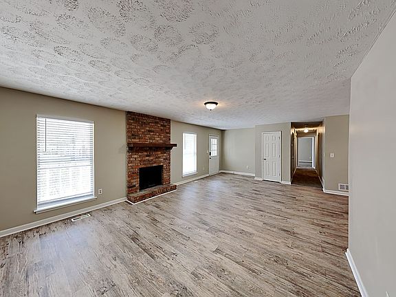 5th image of 3066 Beaver Dr