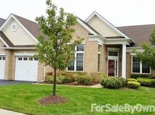 9 Ballybunion Dr, Monroe Township, NJ 08831